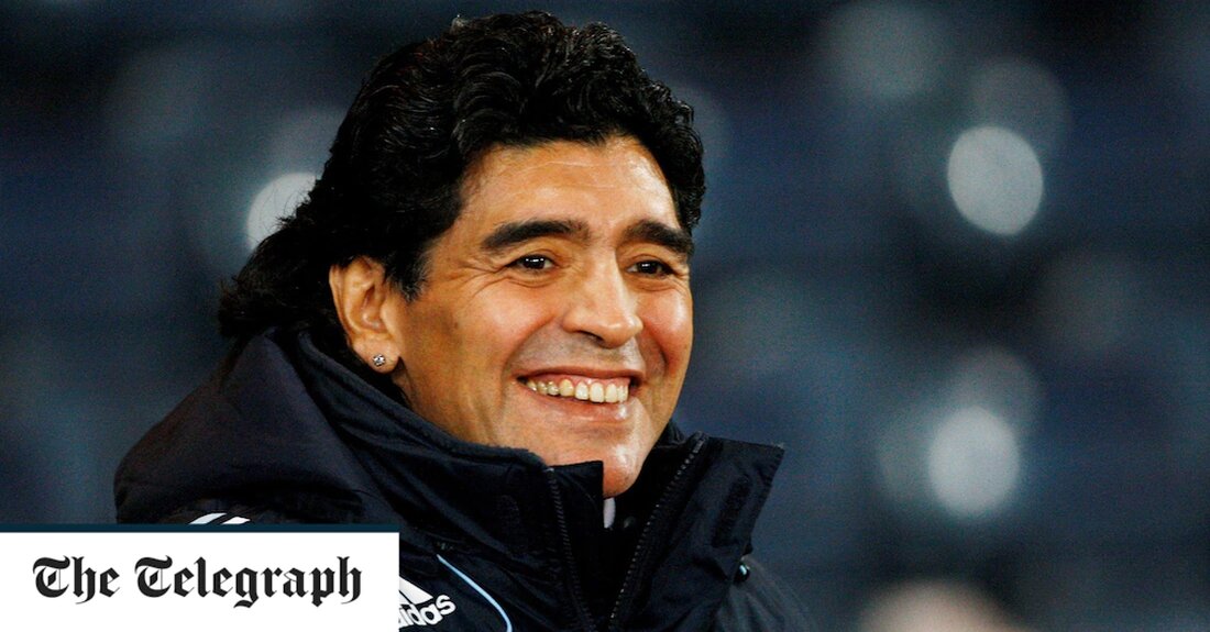 Acht Personen, die sich um die Fußballlegende Diego Maradona gekümmert haben, werden vor argentinischen Gerichten wegen Totschlags angeklagt, so ein Urteil, das am Mittwoch nach einer Untersuchung seines Todes im Jahr 2020 aufgrund eines Herzstillstands veröffentlicht wurde. In dem 236-seitigen Dokument, das Reuters zur Verfügung gestellt wurde, stellte der für den Fall zuständige Richter „das Verhalten – aktiv oder durch Unterlassen – jedes Angeklagten in Frage, das zur Verwirklichung des schädlichen Ergebnisses geführt und dazu beigetragen hat“. Das Urteil besagt, dass acht Personen, darunter Ärzte, Krankenschwestern und ein Psychologe, die sich zum Zeitpunkt seines Todes um Maradona gekümmert haben, des &hellip;