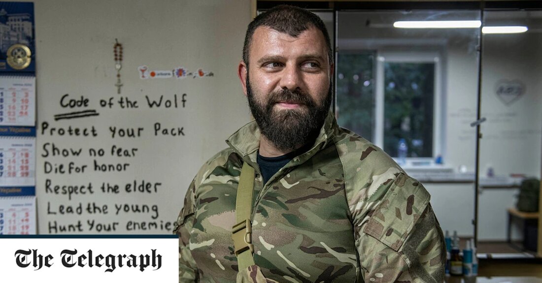 Ukrainekrieg &#8211; Sonderartikel Der Leiter der größten ausländischen Freiwilligeneinheit der Ukraine hat eine unverblümte Botschaft an alle Briten, die sich immer noch dem Kampf gegen Russland anschließen wollen. Erstens, denken Sie nicht einmal darüber nach, es sei denn, Sie haben Kampferfahrung aus dem Irak oder Afghanistan. Und dann stellen Sie sich vor, wie es gewesen wäre, auf der Seite der Aufständischen zu kämpfen. &#8222;In diesen Konflikten hatte der Westen mit Luftunterstützung und überlegener Artillerie alle Vorteile&#8220;, sagt Mamuka Mamulashvili, Kommandeur der georgischen Legion, die mit rund 1.000 freiwilligen Kämpfern die ukrainische Armee unterstützt. &#8222;Hier sind es stattdessen die Russen, die &hellip;