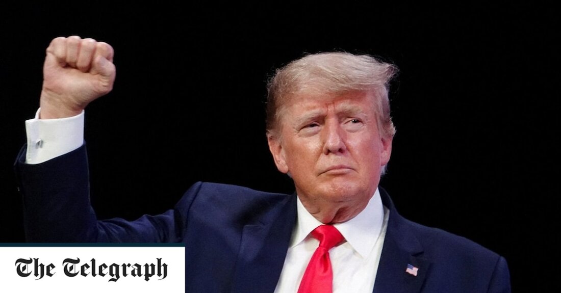 Das Weiße Haus verbreitete ein YouTube-Video, in dem behauptet wurde, der MI6 unterstütze ein Programm zur Verwendung eines italienischen Satelliten, um die Stimmen von Donald Trump auf Joe Biden umzustellen, wurde am Donnerstag behauptet. Das Video wurde angeblich vom Stabschef des Weißen Hauses, Mark Meadows, an hochrangige Beamte des Justizministeriums verteilt, wurde dem Kongressausschuss mitgeteilt, der den Aufstand vom 6. Januar untersucht. Es war nur eine der bizarren Verschwörungstheorien, die in Washington herumschwirrten, als Herr Trump sich weigerte zu akzeptieren, dass er die Präsidentschaftswahl verloren hatte. Die Theorie, dass italienische Auftragnehmer Software hochgeladen hätten, um Stimmen zu wechseln, wurde vom &hellip;