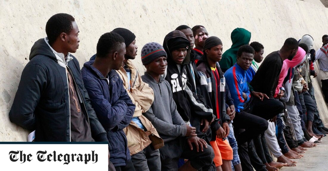 Russland versucht, Italien zu destabilisieren, indem es Tausende von Migranten aus Gebieten in Libyen, die von seinen Wagner-Söldnern kontrolliert werden, über das Mittelmeer schickt, hat der italienische Geheimdienst gewarnt. Laut Medienberichten haben in diesem Jahr fast 39.000 Migranten Italien erreicht, verglichen mit insgesamt 27.771 im Jahr 2021, von denen viele aus der Nähe von Tobruk aufgebrochen sind, einer Hafenstadt an der östlichen Mittelmeerküste Libyens, die von Wagner und seinen libyschen Verbündeten kontrolliert wird. „Libyen ist eine Kanone, die auf den Wahlkampf gerichtet ist. Die Einwanderung ist vielleicht die stärkste Waffe für diejenigen, die ein Interesse daran haben, die Abstimmung im &hellip;
