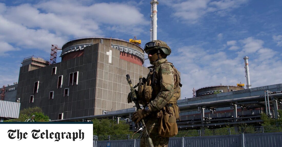 Ukrainekrieg &#8211; Sonderartikel Als Tschernobyl 1986 schmolz, führte dies zu einem radioaktiven Wind, Todesfällen durch Strahlenvergiftung und einer Sperrzone von der Größe von Derbyshire. Als Fukushima 2011 durch höhere Gewalt verwüstet wurde, wurden Millionen Tonnen Meerwasser verstrahlt. Jetzt steht Europas größter Atomreaktor, Saporischschja, im Rampenlicht, mit Bedenken, dass er der nächste Name auf dieser berüchtigten Liste von Atomreaktorkatastrophen sein könnte, da er im Kreuzfeuer von Putins Krieg bleibt, reduziert auf einen strategischen Propagandapfand. Aber wie genau ein Worst-Case-Szenario für Saporischschja aussehen würde, bleibt unbekannt, da es gebaut und nachgerüstet wurde, um so robust wie möglich zu sein, aber nicht im &hellip;