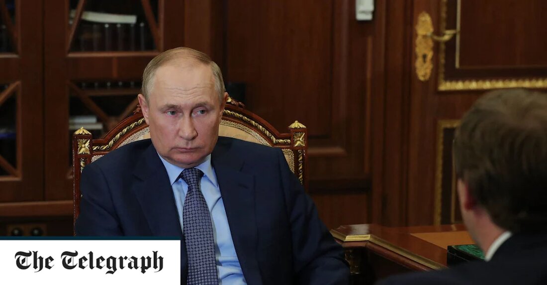 Ein stellvertretender FBI-Direktor sagte, er sei zuversichtlich, dass ein russischer Beamter wegen des Krieges in der Ukraine überlaufen und mit westlichen Geheimdiensten zusammenarbeiten werde, was ihnen einen unvergleichlichen Einblick in Wladimir Putins Denken geben würde. In einem seltenen Interview sagte Michael Driscoll, der Leiter des New Yorker FBI-Büros, es sei „sehr wahrscheinlich“, dass sich ein verärgerter Kreml-Apparatschik vom russischen Präsidenten als Opfer seines Invasionsritts trennen werde. „In Momenten wie diesem, wenn Sie es mit einem bedeutenden Konflikt zu tun haben und es offensichtlich klare Meinungsverschiedenheiten zwischen den russischen Bürgern gibt, und Sie können das an den Protesten auf den Straßen &hellip;