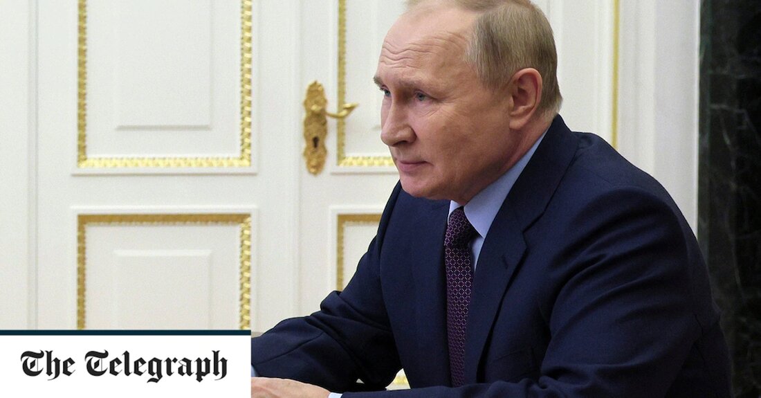 Russland wird wegen der Invasion Wladimir Putins in der Ukraine nicht zur Beerdigung der Königin eingeladen, teilten diplomatische Quellen am Dienstag mit. Die Brüskierung macht den Kreml von Wladimir Putin zu einer von nur drei nationalen Regierungen, die von der Beerdigung ausgeschlossen wurden. Etwa 500 ausländische Würdenträger werden zur Beerdigung am Montag in der Westminster Abbey erwartet, was sie zur größten internationalen Versammlung macht, die Großbritannien seit Jahrzehnten veranstaltet hat. Diplomatische Quellen sagten, es sei „das Äquivalent zu Hunderten von Staatsbesuchen innerhalb von zwei Wochen. Normalerweise machen wir das nur ein paar Mal im Jahr.“ Jedes Land, mit dem das &hellip;