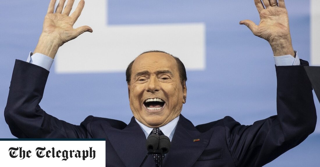 Wladimir Putin wurde von seinen Anhängern „gezwungen“, in die Ukraine einzumarschieren und wollte einfach die Regierung in Kiew durch ein neues Regime „anständiger“ Menschen ersetzen, behauptet Silvio Berlusconi. Der ehemalige italienische Premierminister, der nach den Parlamentswahlen am Sonntag wahrscheinlich Teil der neuen Regierung Italiens sein wird, machte die außergewöhnlichen Bemerkungen während eines Interviews in einem italienischen Programm für aktuelle Angelegenheiten am Donnerstag. Die beiden, ein alter Freund von Putin, haben in der Vergangenheit persönliche Geschenke ausgetauscht und waren in den Ferien in der Datscha des russischen Führers, wo sie strahlend und mit großen Pelzhüten fotografiert wurden. Kritiker werfen Herrn Berlusconi &hellip;