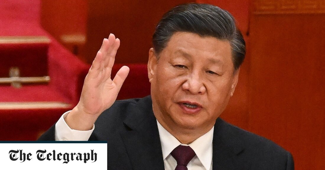 Xi Jinping sieht nach seiner Übernahme der Kommunistischen Partei auf dem 20. Nationalkongress so aus, als wäre er Chinas Herrscher auf Lebenszeit. Viele glauben, dass er sein lang ersehntes Ziel der absoluten Kontrolle über die herrschende Organisation mit 96 Millionen Mitgliedern erreicht hat. Aber die Menschen im Umfeld des chinesischen Präsidenten werden wissen, dass seine beispiellosen Aktionen fast ein halbes Jahrhundert relativer Ruhe beendet haben. Denn auf dem ersten Plenum des 20. Kongresses erhielt Xi nicht nur seine bahnbrechende dritte Amtszeit als Generalsekretär der Partei, er besetzte auch die verbleibenden sechs Plätze im Ständigen Ausschuss des Politbüros, Chinas höchstem Entscheidungsgremium, &hellip;