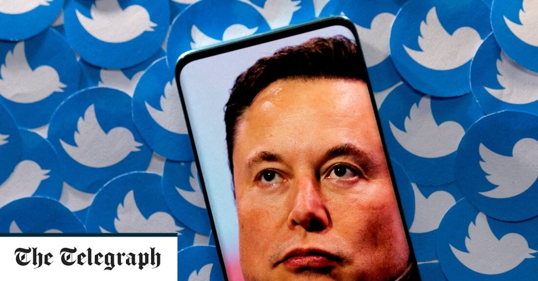 Elon Musk verurteilte Donald Trump, nachdem der ehemalige Präsident die „Kündigung“ der US-Verfassung gefordert hatte, nachdem Twitter Berichte über skandalöse Geschichten über den Sohn von Präsident Biden zensiert hatte. Der reichste Mann der Welt reagierte auf einen Ausbruch von Herrn Trump über neu veröffentlichte interne Aufzeichnungen von Twitter, von denen er behauptet, dass sie weitere Beweise für „Betrug und Täuschung“ bei seiner Wahlniederlage liefern. Die sogenannten „Twitter-Dateien“ haben eine umstrittene Entscheidung im Jahr 2020 beleuchtet, den Zugang zu einem Artikel der New York Post über einen Laptop von Hunter Biden, dem ehemaligen drogenabhängigen Sohn des Präsidenten, zu beschränken. Zu den &hellip;