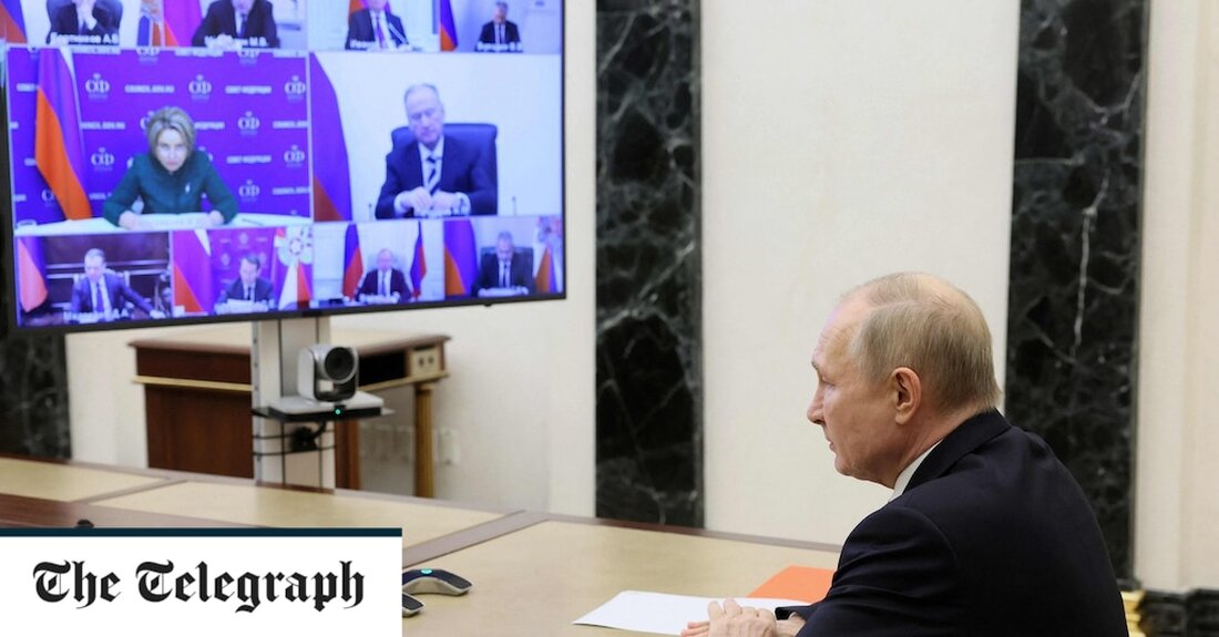 Live-Berichterstattung Ähnliche Beiträge Durch Georg Stillis Speichern 13:07 Uhr Der von Russland ernannte Bürgermeister sagt, sechs seien durch ukrainischen Beschuss in der Stadt Donezk getötet worden Der von Russland ernannte Bürgermeister von Donezk in der Ostukraine sagte, dass das Feuer der Kiewer Streitkräfte mindestens sechs Zivilisten in der vom russischen Militär kontrollierten Stadt getötet habe. &#8222;Vorläufige Daten zeigen, dass heute sechs Zivilisten durch Beschuss in Donezk getötet wurden, die Zahl der Verwundeten wird angegeben&#8220;, sagte Alexej Kulemzin, der in Moskau eingesetzte Stadtvorsteher, am Dienstag. 12:40 Uhr Raketenfragmente in Moldawien nahe der Grenze zur Ukraine gefunden Die moldauische Polizei hat am &hellip;