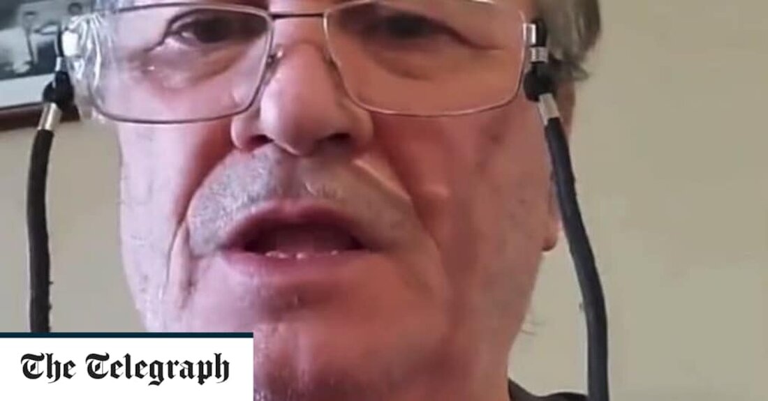 Ein 73-jähriger Mann, der fünf Menschen in einem Wohnblock in Kanada getötet hat, behauptete, dass elektromagnetische Wellen in den Gebäuden seine Gesundheit schädigten. Francesco Villi war in einen Rechtsstreit mit Mitgliedern der Vereinigung verwickelt, die für die Verwaltung des Gebäudes in Vaughan, Ontario, etwa 10 Meilen nördlich des Zentrums von Toronto, verantwortlich war. Die Opfer wurden nicht namentlich genannt, es wird jedoch davon ausgegangen, dass sie Mitglieder des Vereins sind. Berichten zufolge ging Villi am Sonntagabend von Wohnung zu Wohnung, um seine Ziele zu suchen, bevor er von der Polizei erschossen wurde. Ein Opfer, das um sein Leben kämpft Der &hellip;