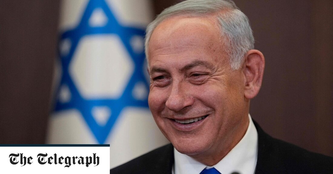 Benjamin Netanjahu, der israelische Premierminister, hat darauf bestanden, dass Israel keine „Besatzer“ auf ihrem „eigenen Land“ sein könne, als Antwort auf die Entscheidung der UN-Generalversammlung, den Internationalen Gerichtshof zu ersuchen, die Rechtmäßigkeit der Besetzung der palästinensischen Gebiete zu prüfen. Die UN-Resolution wurde nur einen Tag, nachdem Herr Netanjahu wieder an die Macht vereidigt worden war, verabschiedet und brachte Israels härteste Regierung in seiner Geschichte ein. Sein Koalitionskabinett, dem mehrere Siedler im Westjordanland angehören, gelobte, den Ausbau israelischer Siedlungen in den besetzten palästinensischen Gebieten sowie die Annexion des Westjordanlandes an die Spitze seiner Prioritäten zu setzen. In einer Erklärung am Samstag &hellip;