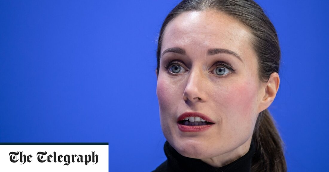 Sanna Marin, Finnlands parteibegeisterte Ministerpräsidentin, wird als Kandidatin für das Amt des nächsten Präsidenten der Europäischen Kommission angepriesen. Brüsseler Insidern zufolge könnte der „coolste Premierminister der Welt“ dabei sein, eine der notorisch langweiligsten Rollen Europas zu beleben. Die 37-Jährige unterzog sich freiwillig einem Drogentest, um zu beweisen, dass sie clean war, nachdem Aufnahmen von ihrem enthusiastischen Tanzen auf einer privaten Party im vergangenen Jahr online durchgesickert waren. An der Spitze des bürokratischen Klumpens in Brüssel zu stehen, ist traditionell die Domäne von biederen und langweiligen grauen Männern in Anzügen. Quellen innerhalb der Sozialisten und Demokraten der gesamten EU glauben jedoch, &hellip;