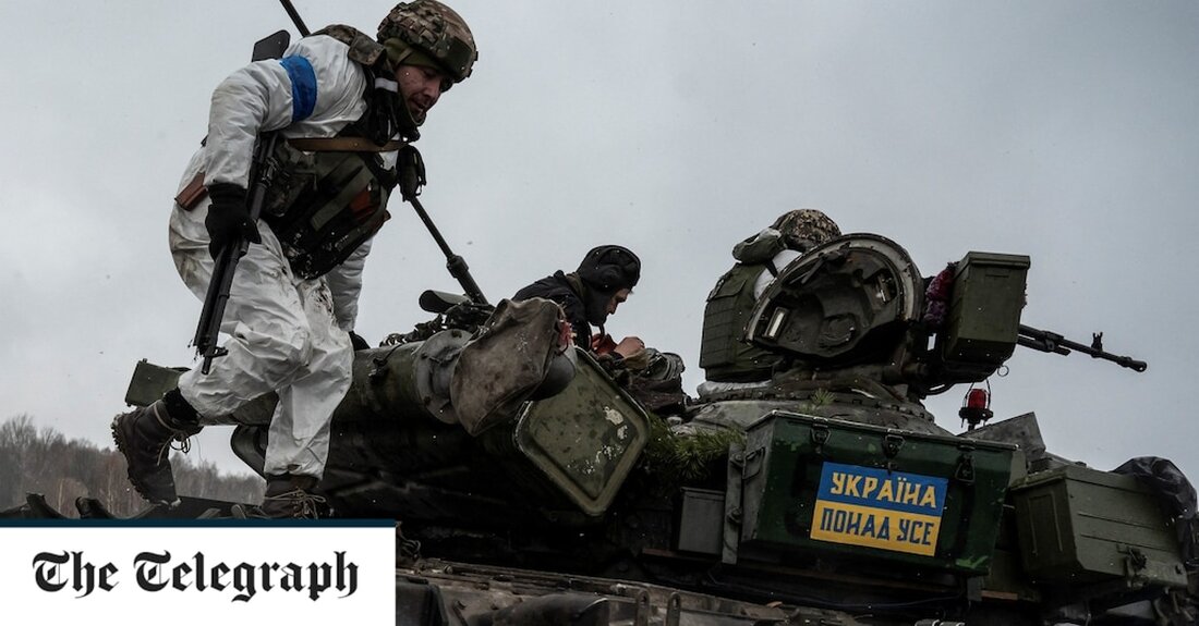 Live-Berichterstattung Ähnliche Beiträge Von Georg Stillis Speichern 10:28 Uhr Dutzende Soldaten beim Gefangenenaustausch zwischen Russland und der Ukraine befreit Dutzende russische und ukrainische Kriegsgefangene sind nach einem Gefangenenaustausch nach Hause zurückgekehrt, sagten Beamte beider Seiten am Samstag. Der hochrangige ukrainische Präsidentenberater Andriy Yermak sagte in einem Telegram-Beitrag, dass 116 Ukrainer freigelassen wurden. Er sagte, zu den freigelassenen Kriegsgefangenen gehören Truppen, die während der monatelangen Belagerung Moskaus, die die südliche Hafenstadt in Schutt und Asche legte, in Mariupol ausharrten, sowie Guerillakämpfer aus der Region Cherson und Scharfschützen, die während der anhaltenden erbitterten Kämpfe um die östliche Stadt Bakhmut gefangen genommen wurden. &hellip;