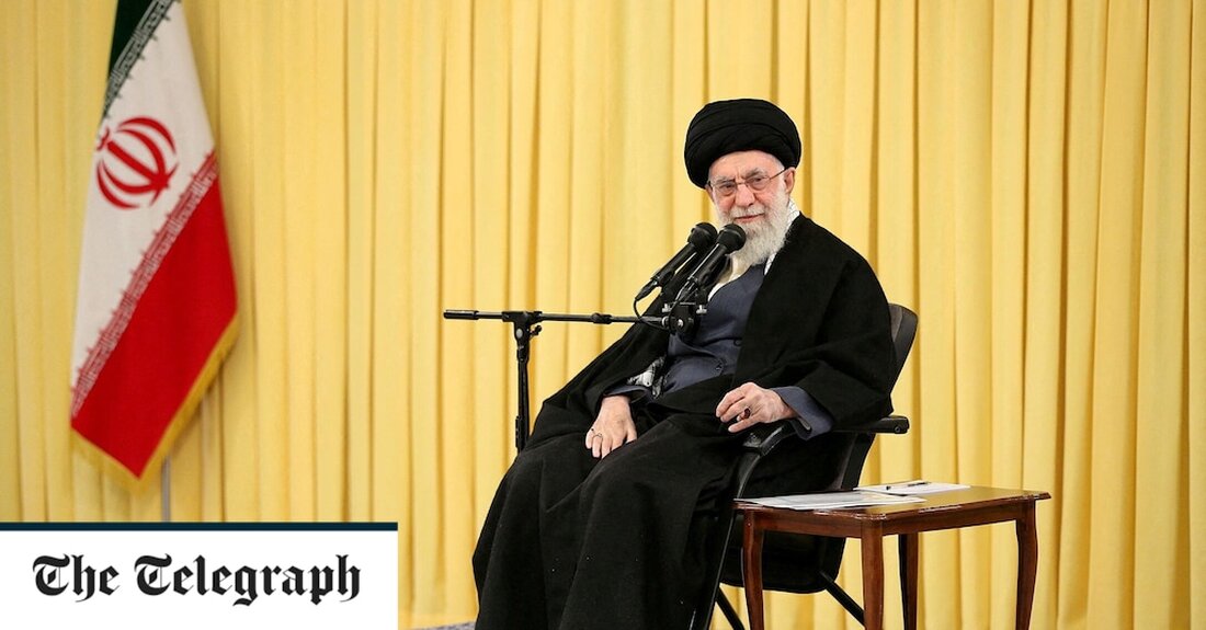 Der oberste iranische Führer Ayatollah Ali Khamenei hat „Zehntausende von Gefangenen“ begnadigt, darunter viele, die bei landesweiten Protesten gegen die Regierung festgenommen wurden. Die Begnadigungen, die jährlich am Vorabend des Jahrestages der Islamischen Revolution von 1979 erfolgen, waren mit Vorbehalten verbunden, die die Freilassung von Personen mit doppelter Staatsangehörigkeit verhindern. Personen, die der Spionage für ausländische Behörden, der vorsätzlichen Begehung von Mord oder Körperverletzung oder der Zerstörung oder Brandstiftung von Eigentum angeklagt sind, würden nicht begnadigt, sagten staatliche Medien. Diejenigen, die der Kapitalanklage wegen „Korruption auf Erden“ ausgesetzt sind, wären ebenfalls nicht förderfähig. Die „scheinheilige Begnadigung von Demonstranten ist ein &hellip;
