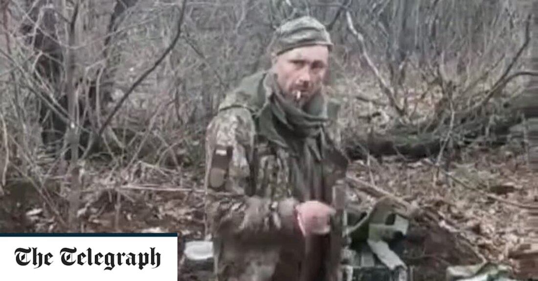 Das ukrainische Militär hat den ukrainischen Kriegsgefangenen identifiziert, der kaltblütig niedergeschossen wurde, nachdem er vor seinen russischen Entführern „Ehre der Ukraine“ gesagt hatte. Das ukrainische Verteidigungsministerium identifizierte den Mann am Dienstag als Timofey Shadura, einen 41-jährigen Soldaten der 30. Mechanisierten Brigade, der seit dem 3. „Der Körper unserer Soldaten befindet sich derzeit auf dem besetzten Gebiet“, sagte das Ministerium. “Die endgültige Identifizierung wird durchgeführt, sobald die Leiche gefunden wurde und die erforderlichen Verfahren durchläuft.” Die Kommandeure der 30. Mechanisierten Brigade drückten der Familie des Soldaten ihr Beileid aus und versprachen, dass „Rache unvermeidlich ist“. In Filmmaterial, das in den sozialen &hellip;