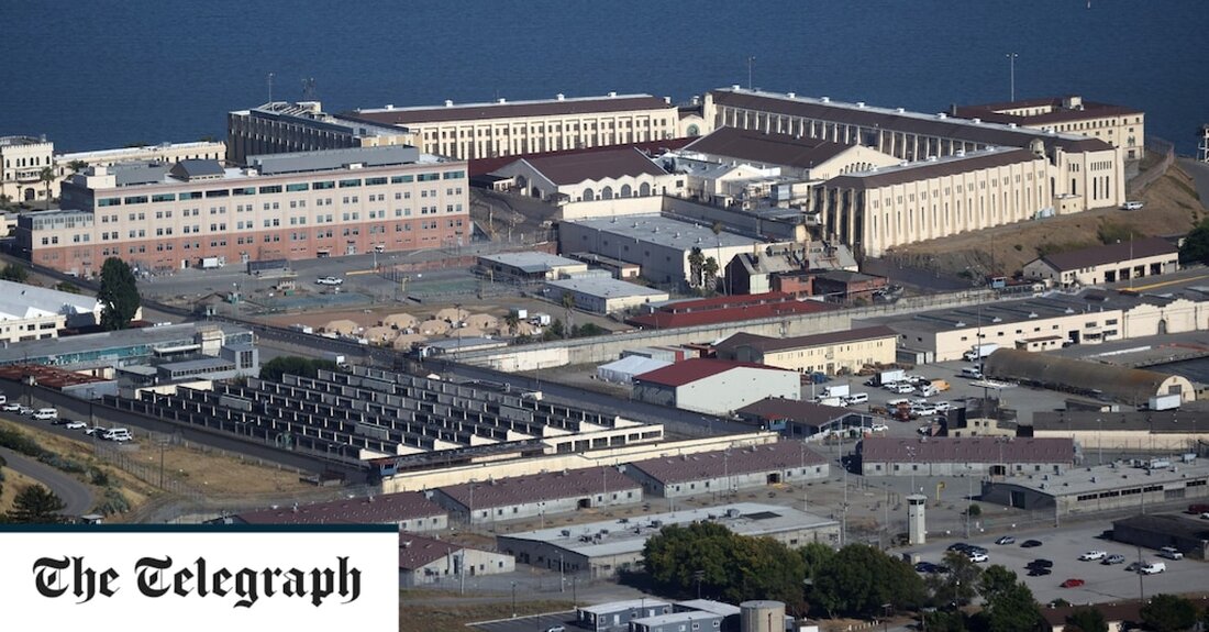 Das berüchtigtste Gefängnis Kaliforniens, San Quentin, wird in ein Rehabilitationszentrum im skandinavischen Stil umgewandelt, wie der fortschrittliche Gouverneur des Bundesstaates am Freitag mitteilte. Gavin Newsom hofft, das „kaputte“ amerikanische Strafjustizsystem aufzurütteln und „völlig neu zu erfinden, was Gefängnis bedeutet“, indem er die umstrittene Hochsicherheitseinrichtung in San Francisco in die größte Bildungs- und Ausbildungseinrichtung für Kriminelle des Landes verwandelt. Herr Newsoms Vision von 20 Millionen Dollar (16 Millionen Pfund) für ein neues San Quentin bis 2025 wird das Gefängnis sehen, in dem Kriminelle, darunter Sektenführer Charles Manson und Eldridge Cleaver, Vorsitzender der Black Panther Party, Zeit verbrachten, eher den Einrichtungen mit &hellip;