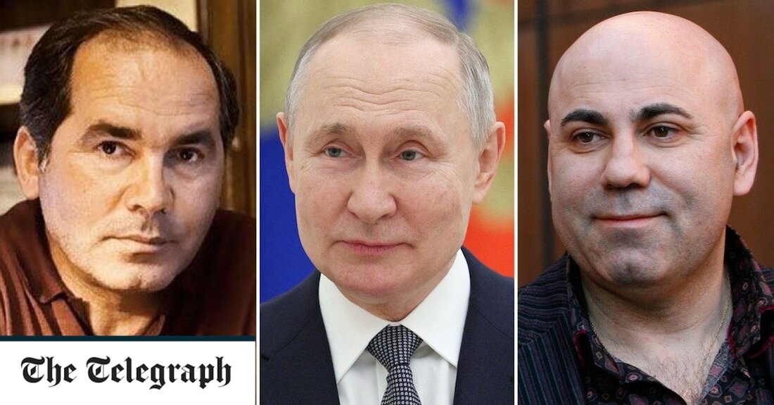 Laut einem durchgesickerten Telefongespräch zwischen zwei prominenten Persönlichkeiten der Gesellschaft ist Wladimir Putin ein „Zwerg“ und ein „Schwächling“, der Russland ruiniert. Der ungewöhnlich offene Anruf betrifft angeblich Iosif Prigozhin, einen Musikproduzenten, und Farkhad Akhmedov, einen in Aserbaidschan geborenen Energie-Milliardär, und hat tiefe Ressentiments gegenüber dem Kreml unter der offen pro-Regime-Elite des Landes offenbart. In dem 35-minütigen Gespräch nennt Herr Akhmedov Putin „Satan“, einen „Weichei“ und einen „Zwerg“, der „sich um nichts schert und sich einen Dreck um die Menschen schert“. „Sie verarschen uns, verarschen Kinder, ihre Zukunft, verstehst du?“ er addiert. Herr Prigozhin antwortet: „Um ehrlich zu sein, sind sie &hellip;