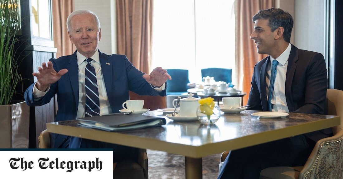 Joe Biden tadelte Rishi Sunak dafür, dass er nicht eng mit Dublin zusammengearbeitet hatte, um die Brexit-Sackgasse in Stormont zu überwinden, nachdem er sich korrigiert hatte, weil er sagte, das irische Rugby-Team habe „die Black and Tans zur Hölle geschlagen“. Der US-Präsident verwechselte die neuseeländische Seite mit umstrittenen ehemaligen britischen Soldaten, die als Verstärkungspolizisten rekrutiert wurden, die während Irlands blutigem Unabhängigkeitskrieg Repressalien gegen irische Bürger durchführten. Der Klanger kam nur wenige Stunden nach der Rede von Herrn Biden in Belfast, die gehalten wurde, nachdem er von hochrangigen DUP-Politikern, darunter Arlene Foster, der ehemaligen ersten Ministerin, beschuldigt worden war, das Vereinigte &hellip;