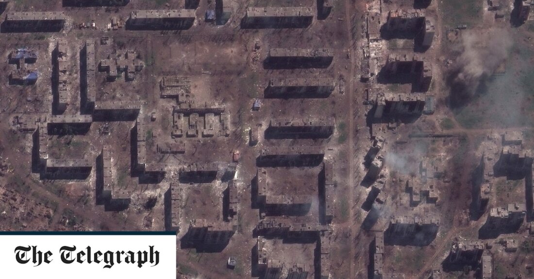 Satellitenbilder haben das Ausmaß der Verwüstung in Bachmut offenbart, wo ukrainische Streitkräfte in den letzten Tagen in einer Reihe erfolgreicher Gegenangriffe Territorium zurückerobert haben. Bachmut, von den russischen Streitkräften manchmal als Artemovsk bezeichnet, war vor dem russischen Einmarsch in die Ukraine die Heimat von etwa 70.000 Menschen. Es war eines der Epizentren der Kämpfe im Osten, und Moskau betrachtete die Stadt an der Front als einen wesentlichen Schritt auf dem Weg zur Eroberung des restlichen Donbass. Die Schlacht von Bachmut war bislang eine der blutigsten Episoden des Krieges. Mehrere Monate lang verteidigten ukrainische Soldaten die Stadt gegen russische Streitkräfte, angeführt &hellip;