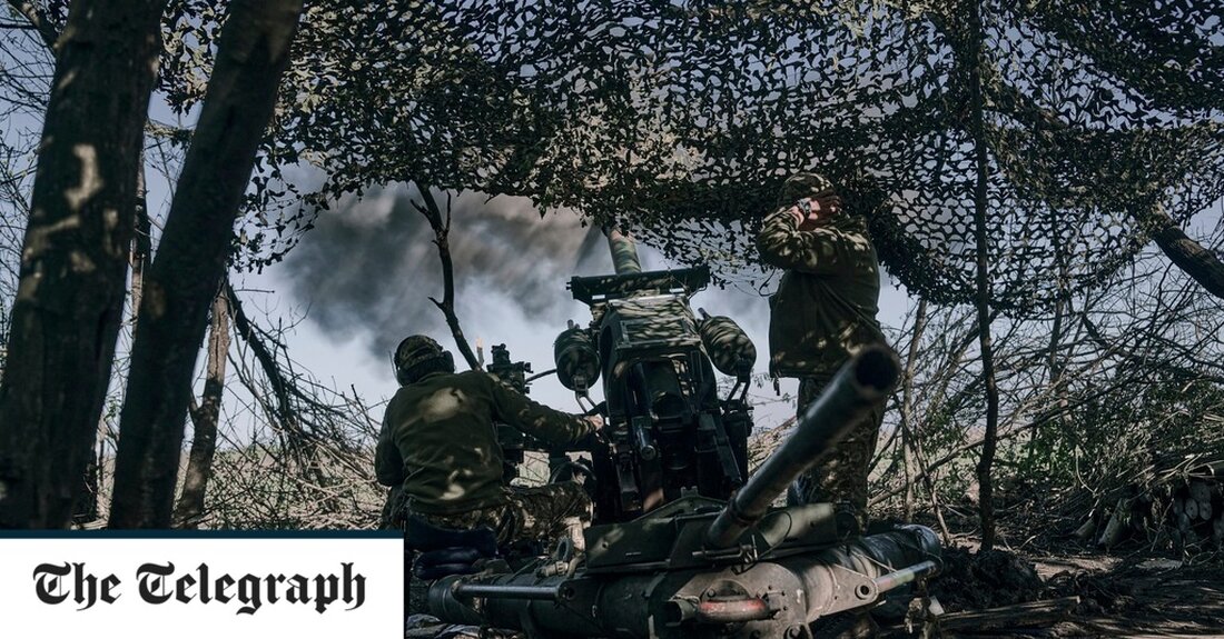 Einer neuen Umfrage zufolge ist die US-Unterstützung für Waffenlieferungen an die Ukraine im Vergleich zum Vorjahr stark zurückgegangen. Nur 50 Prozent der Amerikaner gaben im April an, dass sie die Waffenlieferungen der USA an die Ukraine stark befürworten oder befürworten, verglichen mit 61 Prozent im letzten Jahr. Auch die öffentliche Unterstützung für Wirtschaftssanktionen gegen Russland ist zurückgegangen, wie die Umfrage der University of Chicago Harris School of Public Policy und NORC an der University of Chicago ergab, ebenso wie die Akzeptanz ukrainischer Flüchtlinge. Die einzige Unterstützung, die nicht zurückging, betraf die Bereitstellung staatlicher Gelder anstelle von Waffen für die Ukraine. &hellip;