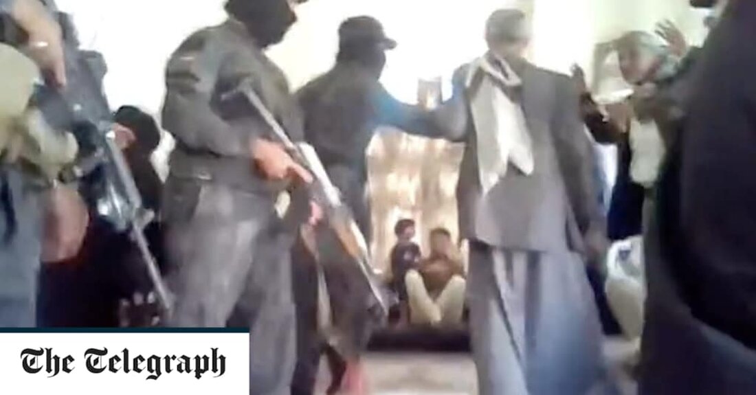 Houthi-Rebellen im Jemen haben eine Versammlung von Bahai-Gläubigen gestürmt und 17 Personen festgenommen. Dies ist das jüngste Vorgehen der vom Iran unterstützten Gruppe gegen die gefährdete religiöse Minderheit. Die bewaffneten Männer haben seitdem alle 17 Opfer, darunter fünf Frauen, „verschwinden lassen“, wie Bahá&#8217;í-Gemeindeführer mitteilten, die ihre sofortige Freilassung forderten. Ein Teil der Razzia in der vom Krieg zerrissenen Hauptstadt Sanaa wurde gefilmt, da viele Bahai-Mitglieder über die Videokonferenz-Website Zoom an der Versammlung teilnahmen. Ziel des Treffens war die Wahl des nationalen Leitungsgremiums der Gemeinschaft. Der Bahai-Glaube wurde im Iran des 19. Jahrhunderts gegründet und befürwortet den universellen Frieden. Ihre Mitglieder &hellip;