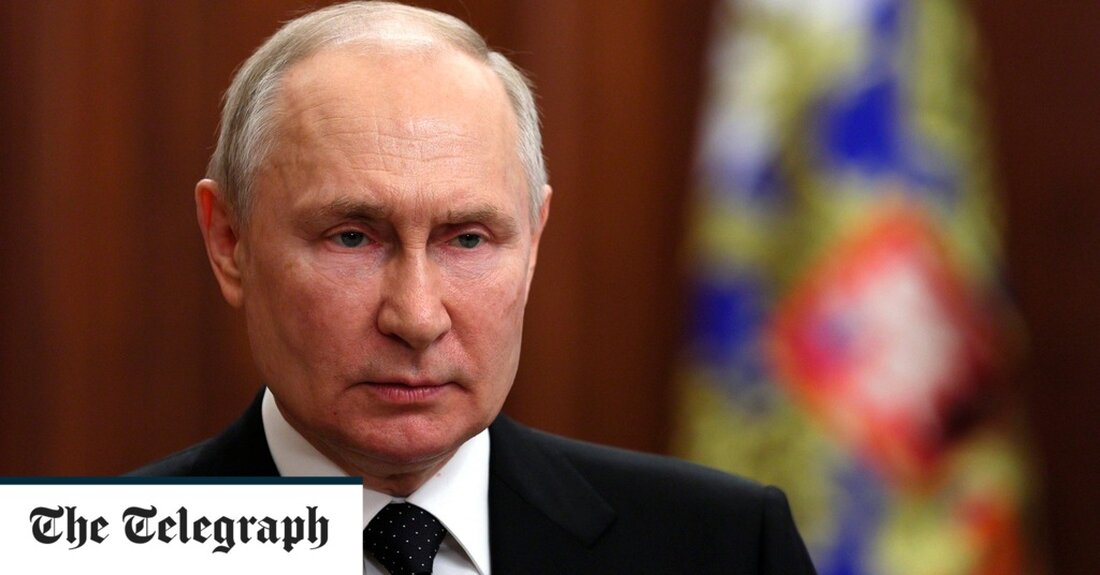 Gestern Morgen warnte Präsident Putin ungewöhnlich feierlich die Zuschauer im Staatsfernsehen, dass Russland vor einer bewaffneten Meuterei stünde. Allerdings zeigte er, wie groß seine Sorge war, dass es sich dabei um mehr als nur eine bewaffnete Meuterei handeln könnte, indem er sich in seinem Verweis auf eine tausendjährige Herausforderung auf die Geschichte berief. Unter weniger fieberhaften Umständen könnte eine bewaffnete Meuterei durch den Einsatz loyaler Truppen abgemildert werden, aber Putin scheint jetzt zu befürchten, dass es sich möglicherweise um mehr als eine bewaffnete Meuterei handelt, möglicherweise um den Beginn eines entschlossenen Putsches, um ihn von der Macht zu stürzen. Auf &hellip;
