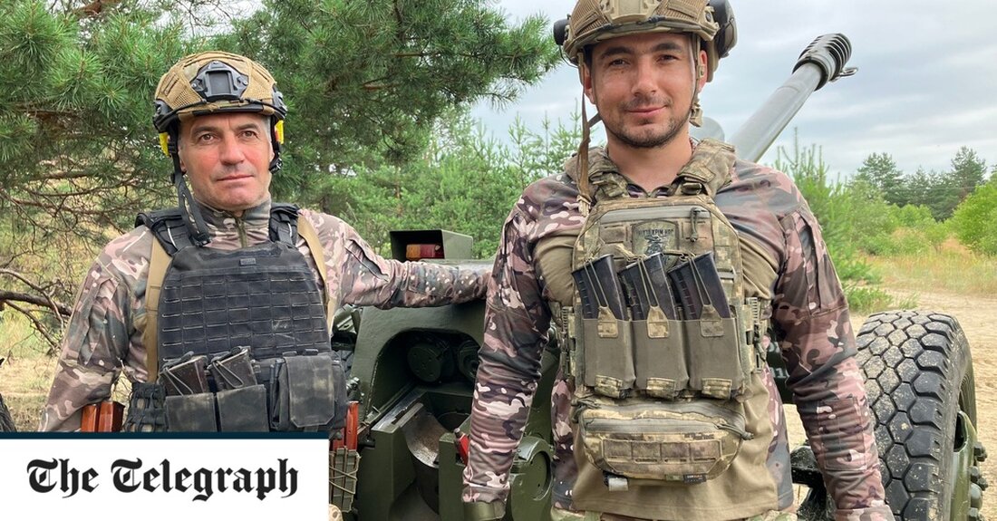 Nach monatelangen Kämpfen um Bachmut hat Jaroslaw – ein Artillerist der 80. Separaten Luftlandebrigade der Ukraine – Wagners Söldner aus der Ferne und aus der Nähe studiert. Manchmal hat er sie aus einer Entfernung von 10 Meilen mit Artillerie beschossen. Bei anderen stand er nach Maschinengewehrkämpfen in den Schützengräben über ihren Leichen. Da es sich um Privatsoldaten handelt, die gemietet werden, findet er ihre Sache über jeden Zweifel erhaben – obwohl er als Kamerad beim Anblick ihrer Leichen gelegentlich einen Anflug von Mitleid verspürt. „Einige sind Berufssoldaten, andere werden nur als Kanonenfutter verwendet“, sagte er am Montag und zeigte ein &hellip;