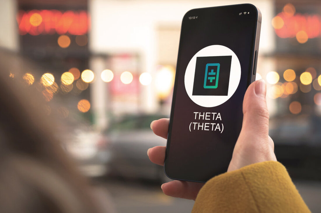 Theta Network, die dezentrale Cloud-Plattform für künstliche Intelligenz, Medien und Unterhaltung, gehört heute zu den Top-Trendprojekten in Bezug auf die Marktleistung. Analysten prognostizieren ein Aufwärtspotenzial für den THETA-Preis, wobei eine Unterstützung bei etwa 1,8 US-Dollar erwartet wird Daten von CoinGecko zeigen, dass der native Theta Network (THETA)-Token in den letzten 24 Stunden zum Zeitpunkt des Schreibens um mehr als 10 % gestiegen ist. Die Kursgewinne von Theta an diesem Tag kommen, da der breitere KI-Sektor eine Aufwärtsdynamik verzeichnet. Am vergangenen Tag haben mehrere KI-gestützte Projekte und Meme-Münzen an Wert gewonnen, da Bullen vor den möglicherweise entscheidenden Monaten neue Vorstöße planen. …