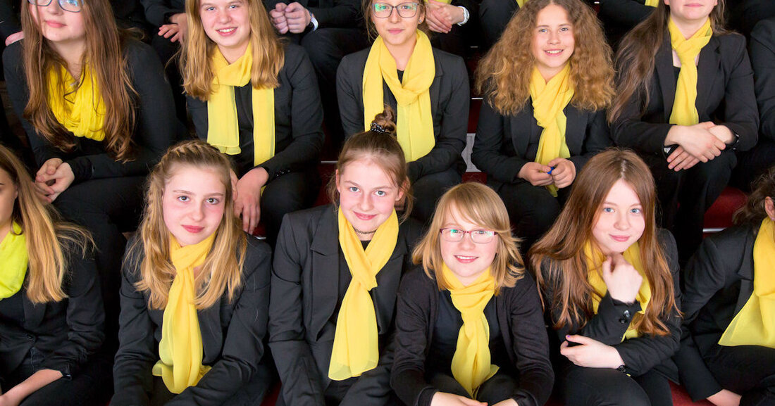 Die Tage der offenen Tür ermöglichen täglich Interessierten, die Kurse der Musikalischen Früherziehung, Instrumentalunterrichte, Musiktheorie und Stimmbildung zu besuchen. Auch Proben des Vorschul-, Spatzen-, Kinder-, Mädchen-, Frauen- und Kammerchores stehen den Besucherinnen und…