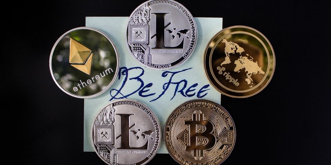Gut 58 Prozent der irischen Befragten gaben an, dass sie bereit sind, in den nächsten 12 Monaten Krypto zu kaufen. Die Krypto-Akzeptanz in Entwicklungsländern übertrifft die der Industrieländer um ein Vielfaches. Die Krypto-Börse Gemini hat kürzlich den Global State of Crypto-Bericht 2022 veröffentlicht, der den aktuellen Zustand des Krypto-Marktes hervorhebt. Nach einer Befragung von 30.000 Menschen in 20 Ländern stellte Gemini fest, dass die Iren als die „kryptoneugierigsten“ hervorgingen. In dieser Kategorie der „Krypto-Neugierigen“ sind die meisten Frauen. Von 1700 irischen Befragten zeigten 58 Prozent, die kein Krypto besitzen, Interesse daran, mehr zu erfahren, und sagten, sie würden in den …