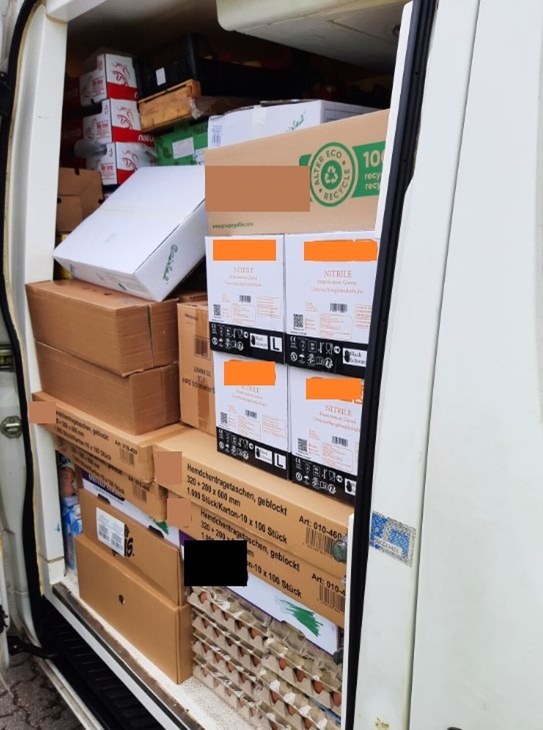 Beamte kontrollierten am 07.02.2025 einen überladenen Transporter auf der BAB 23 bei Pinneberg Süd, der 1.800 kg zu viel wog.