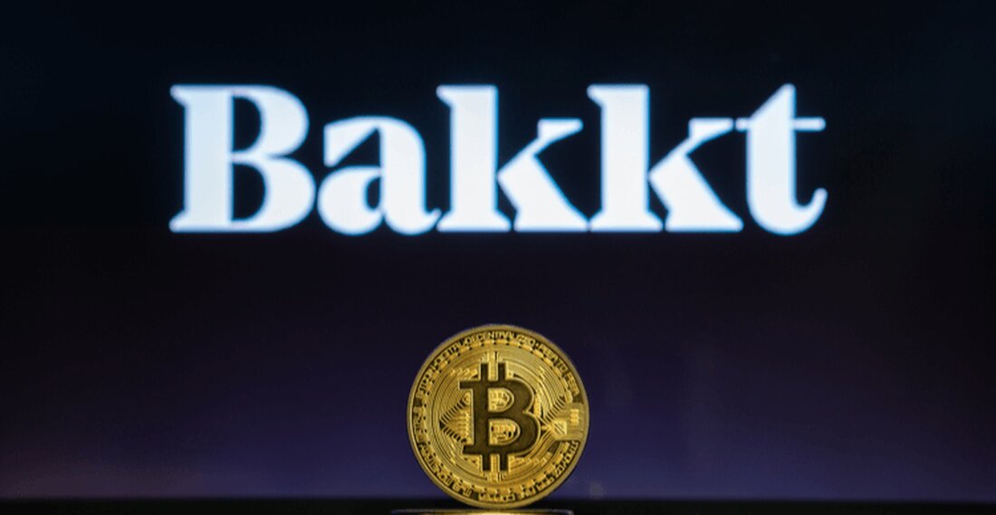 Trump Media möchte das Krypto-Handelsgeschäft von Bakkt übernehmen und plant, in den Krypto-Markt zu expandieren. Berichten zufolge ist die Depotbank von Bakkt nicht an den fortgeschrittenen Gesprächen beteiligt. Donald Trumps Krypto-Fußabdruck würde mit diesem Deal wachsen, wenn man bedenkt, dass der gewählte US-Präsident kürzlich World Liberty Financial eingeführt hat. Die Trump Media and Technology Group, ein Medienunternehmen im Besitz von Donald Trump, führt Gespräche über die Übernahme des Krypto-Handelsgeschäfts von Bakkt. Bakkt-Deal für Trump-Medien A Bericht Die Financial Times gab am 19. November an, dass sich TMTG, die Muttergesellschaft von Trumps Truth Social, derzeit in fortgeschrittenen Gesprächen mit der Kryptoplattform …