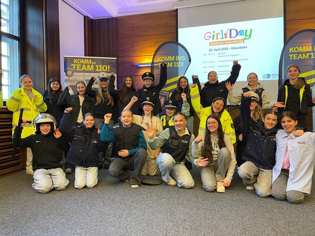 Mehr als 150 Mädchen erlebten am 3. April 2025 beim "Girls' Day" im Polizeipräsidium Bochum spannende Einblicke in den Polizeiberuf.