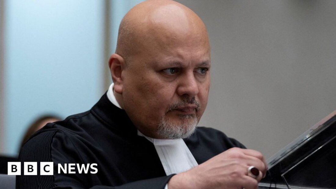 Der Internationale Strafgerichtshof sagt, er sei „unbeirrt“ davon, dass Russland seinen Chefankläger auf die Fahndungsliste setzt. Es kommt zwei Monate, nachdem Karim Khan vom IStGH einen Haftbefehl gegen den russischen Präsidenten Wladimir Putin erlassen hat. In einer Erklärung vom Samstag erklärte das Gericht, dass der Schritt ein Versuch sei, seinen „gesetzlichen Auftrag, die Rechenschaftspflicht für die schwersten Verbrechen sicherzustellen“, zu untergraben. Russland, das kein ICC-Mitglied ist, hatte den Haftbefehl gegen Herrn Putin zuvor als „nichtig“ bezeichnet. Herr Khan, ein britischer Anwalt, erließ im März den Haftbefehl gegen Präsident Putin. Sie behauptete, er sei für Kriegsverbrechen verantwortlich und konzentrierte ihre Behauptungen …