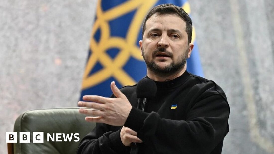 Präsident Wolodymyr Selenskyj hat Elemente eines chinesischen Waffenstillstandsvorschlags zum Jahrestag der russischen Invasion in der Ukraine begrüßt. China hat zu Gesprächen zwischen Russland und der Ukraine aufgerufen und erklärt, dass die nationale Souveränität respektiert werden müsse. Herr Zelensky sagte, Pekings Friedensplan scheine zu zeigen, „dass unsere territoriale Integrität respektiert wird“. Das russische Außenministerium sagte, jede Siedlung müsse ihre Herrschaft in vier Gebieten anerkennen, die sie angeblich annektiert habe. In der Zwischenzeit gaben westliche Persönlichkeiten den Vorschlägen einen lauwarmen Empfang. Nato-Chef Jens Stoltenberg sagte, Peking habe „nicht viel Glaubwürdigkeit“, weil es „nicht in der Lage gewesen sei, die illegale Invasion in …
