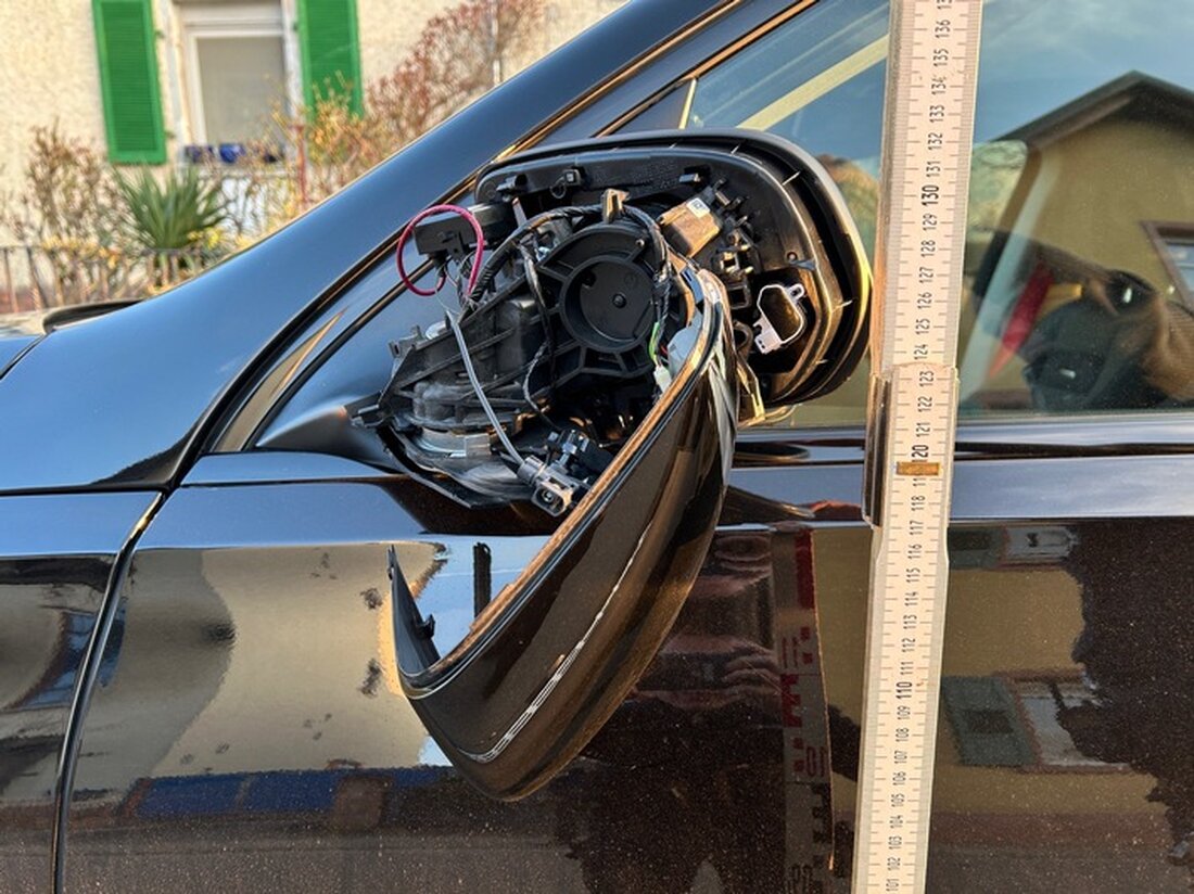 Die Polizeidirektion Landau sucht Zeugen nach einem Verkehrsunfall in Edenkoben, bei dem ein geparkter PKW beschädigt wurde. Hinweise erbeten!