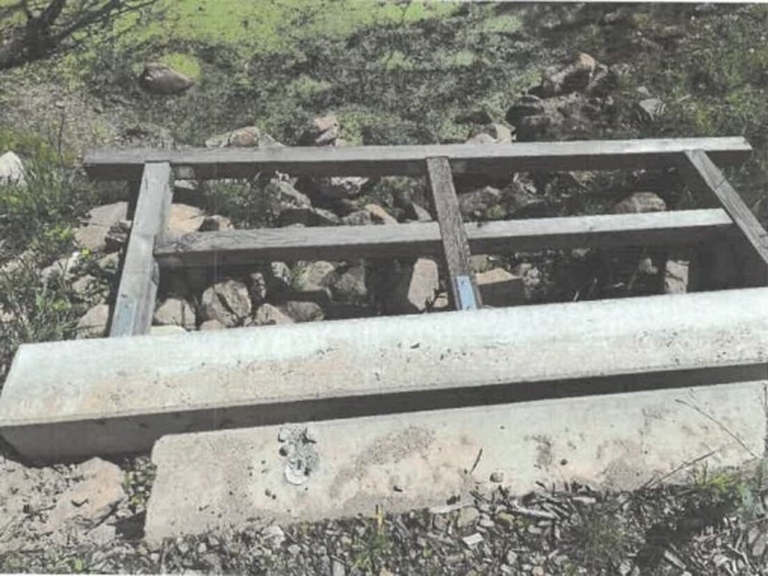 Im April wurden im Naturschutzgebiet Lingen drei Fußgängerbrücken vandalisiert. Polizei sucht Hinweise zu Tätern. Schadenshöhe: 5000 Euro.