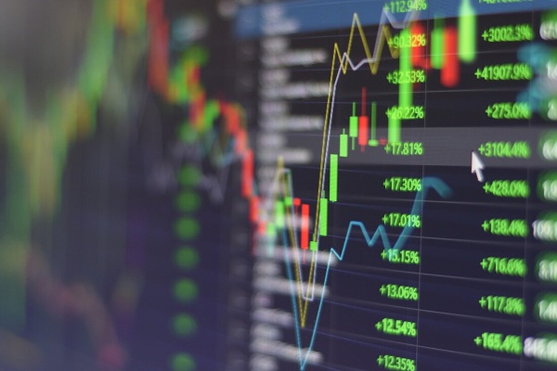 Vega führt einen Derivatemarkt für Kryptopunkte ein, beginnend mit EigenLayer. Ziel von Vega ist es, Benutzern die Absicherung von Punktwerten durch die Bereitstellung von Terminkontrakten mit Barausgleich zu ermöglichen. Andere Plattformen wie Whales Market und Pendle erleichtern ebenfalls den Punktehandel. Vega, ein Derivatenetzwerk, hat mit der Einführung eines Derivatemarktes für Kryptopunkte eine bahnbrechende Initiative im Bereich der Kryptowährungen gestartet. Dieser von Vega angeführte innovative Schritt zielt darauf ab, die Handelslandschaft für Punkte zu revolutionieren, beginnend mit EigenLayer. Möglichkeiten für den Kryptohandel schaffen Vegas Einstieg in den Krypto-Punkte-Markt erfolgt zu einem entscheidenden Zeitpunkt, an dem die Nachfrage nach Handelsmöglichkeiten für solche …
