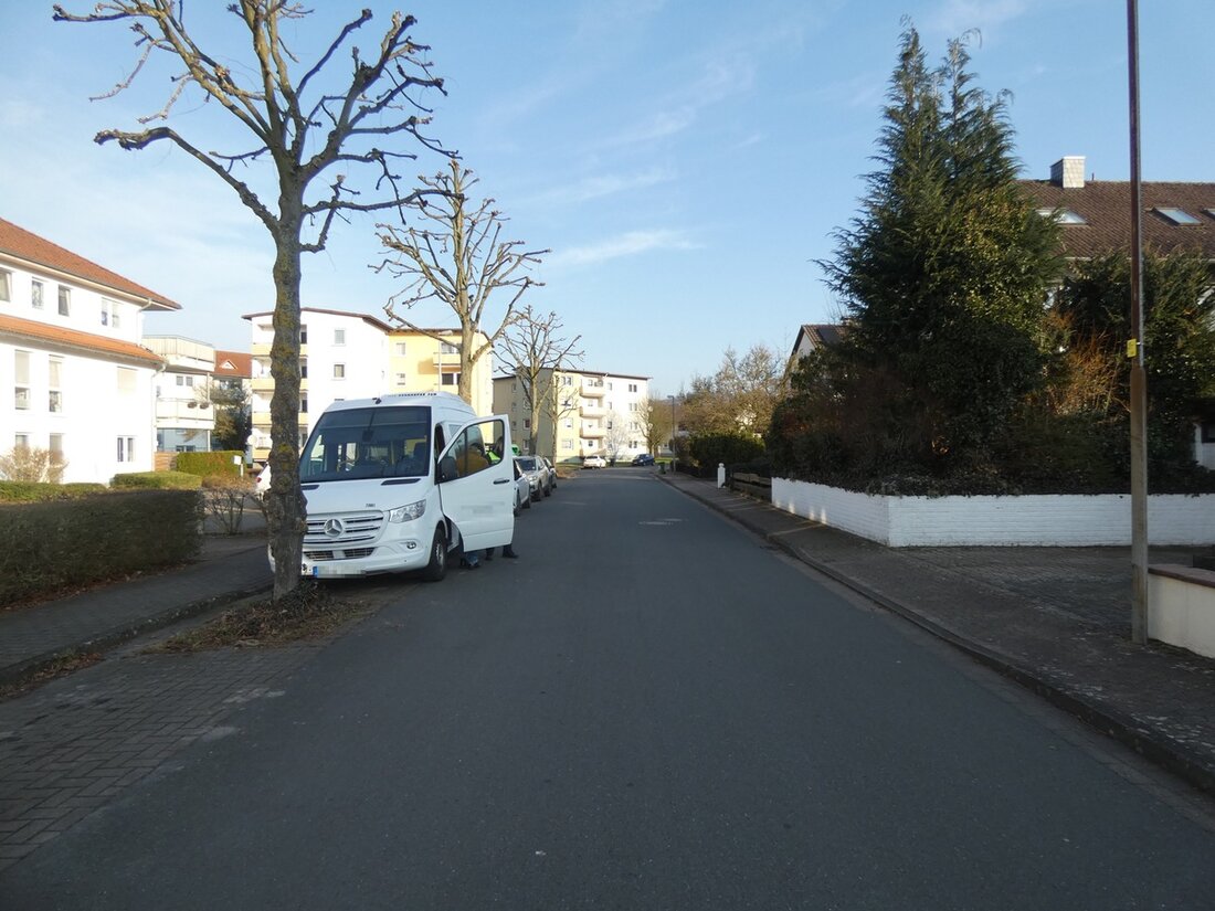In Bodenwerder kam es erneut zu einer Verkehrsunfallflucht in der Albert-Schweitzer-Straße. Die Polizei bittet um Zeugenhinweise.