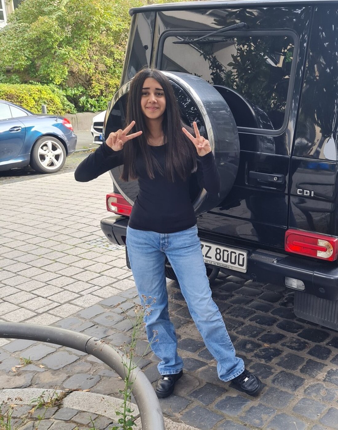 Die Polizei Marburg sucht verzweifelt die 13-jährige Alisha, die seit dem 1. März vermisst wird. Hinweise bitte melden.
