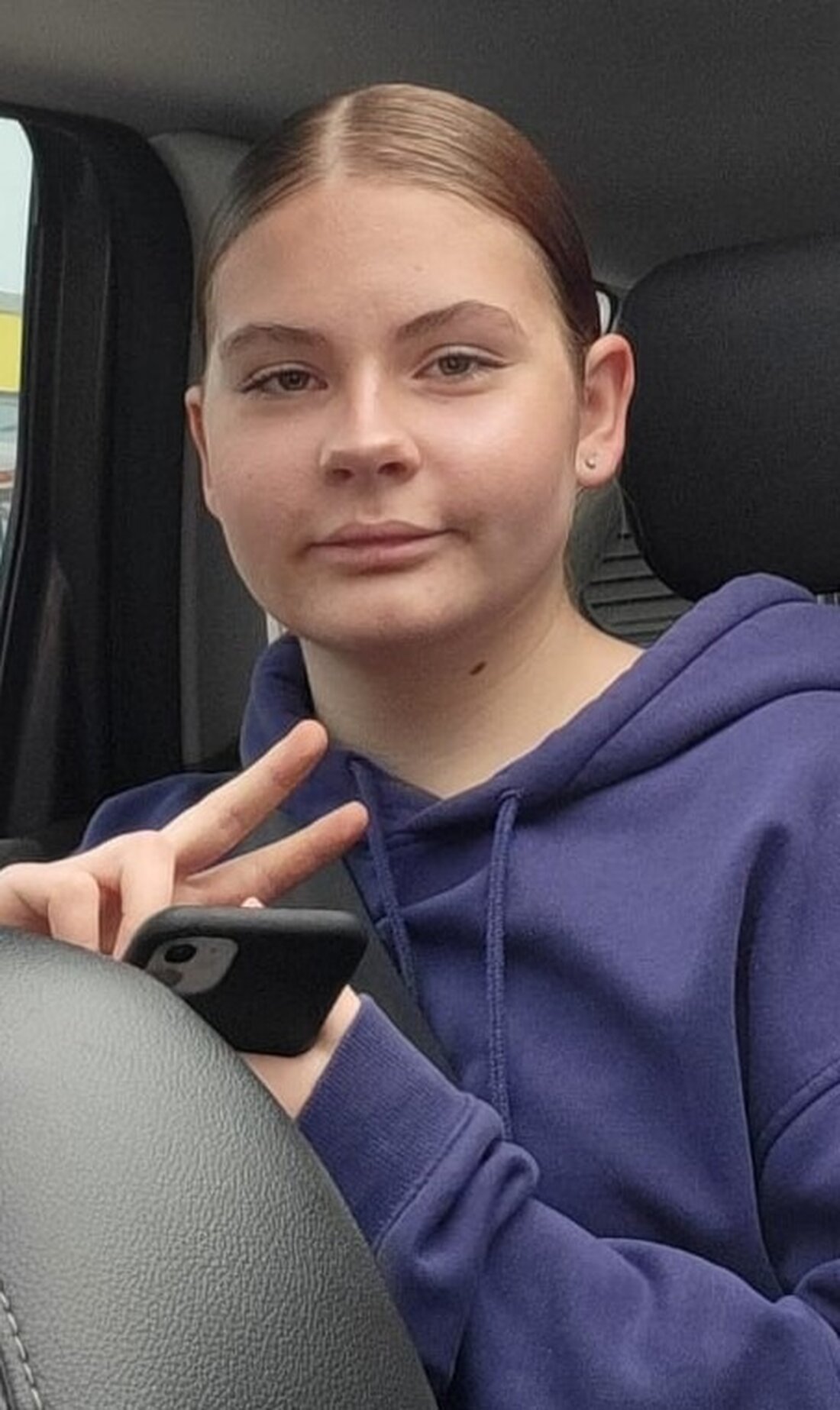 Die Polizei Saarbrücken sucht nach der seit dem 08.04.2025 vermissten 14-jährigen Lara Fritz. Hinweise bitte melden!