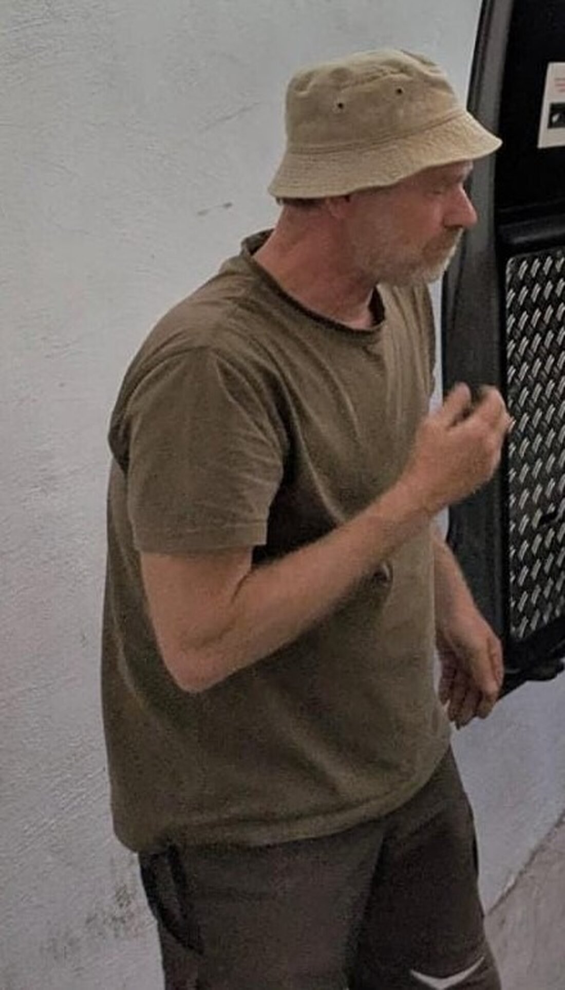 Markus Wallendorf wird seit dem 13.05.2025 in Suhl vermisst. Hinweise willkommen an die Polizei Suhl unter 03681 369-0.