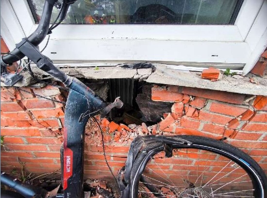 Am 16.04.2025 verursachte eine 84-jährige Autofahrerin in Otterndorf einen Unfall, bei dem zwei Personen verletzt wurden.