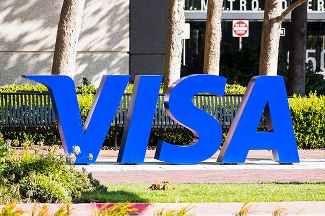 Visa plant, Banken bei der Erforschung der Blockchain-Technologie und Smart Contracts mit Fiat-gestützten Token zu unterstützen. Der digitale Zahlungsriese hat hierfür eine Tokenisierungsplattform namens Visa Tokenized Asset Platform (VTAP) vorgestellt. BBVA plant, im Jahr 2025 in Zusammenarbeit mit Visa einen eigenen Stablecoin auf den Markt zu bringen. Visa hat einen neuen Service eingeführt, der Finanzinstitute bei der Ausgabe und Verwaltung von Fiat-gestützten Token unterstützen soll. Das Unternehmen angekündigt Sein Blockchain-Projekt erhielt am 3. Oktober den Namen Visa Tokenized Asset Platform (VTAP) und wird es Partnern ermöglichen, verschiedene tokenisierte Assets zu erstellen und zu testen. VTAP bietet eine B2B-Lösung, die Banken &hellip;