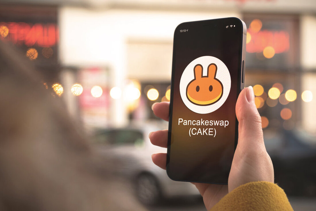 Pancakeswap (Kuchen) stieg heute um 64,58%und erreichte ein Intraday -Hoch von 3,16 USD. Das Wiederaufleben von Binance -Ökosystem war ein großer Schub für Pancakeswap. Walbewegungen Signalkuchenpreisoptimismus. Das native Token von Pancakeswap, Cake, hat einen bemerkenswerten Anstieg verzeichnet, der laut Coingecko -Daten von einem Eröffnungspreis von 1,92 USD bis zu einem Intraday -Hoch von 3,16 USD sprang und 64,58%markiert. Der Handel mit derzeit rund 3 US -Dollar spiegeln die Preisbewegungen von Cake einen breiteren Marktoptimismus wider, der von mehreren spezifischen Katalysatoren angetrieben wird, die für Pancakeswap und das BNB -Ketten -Ökosystem einzigartig sind. Anstieg des Handelsvolumens auf der BNB -Kette Der …