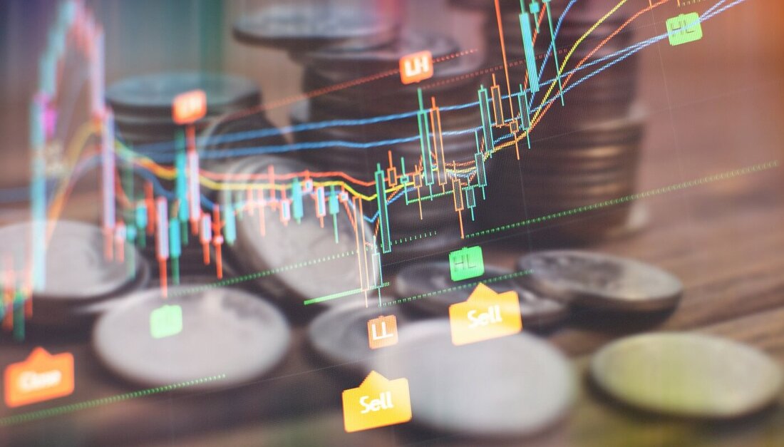 Der LUNC-Preis stieg auf einen Höchststand von 0,000185 US-Dollar, als Binance 2,21 Milliarden der Token verbrannte. Der Token-Burn von Terra Luna Classic hat 53 Milliarden auf Binance und 100 im gesamten Ökosystem erreicht. Der LUNC-Preis ist in den letzten 24 Stunden um 27 % gestiegen und lag zu Beginn des Tages bei über 0,00018 $. Der Terra Luna Classic-Token ist im letzten Monat um mehr als 83 % gestiegen. Mit einem Anstieg des Handelsvolumens um 143 % in den letzten 24 Stunden auf über 332 Millionen US-Dollar ist LUNC heute einer der leistungsstärksten Coins, da der Bitcoin-Preis bei etwa 61.000 &hellip;
