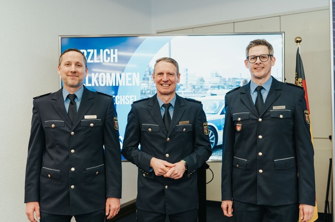 Wechsel in der Leitung des Führungsstabs im Polizeipräsidium Rheinpfalz: Frank Heinen wird verabschiedet, während ein neuer Leiter seine Aufgaben übernimmt.