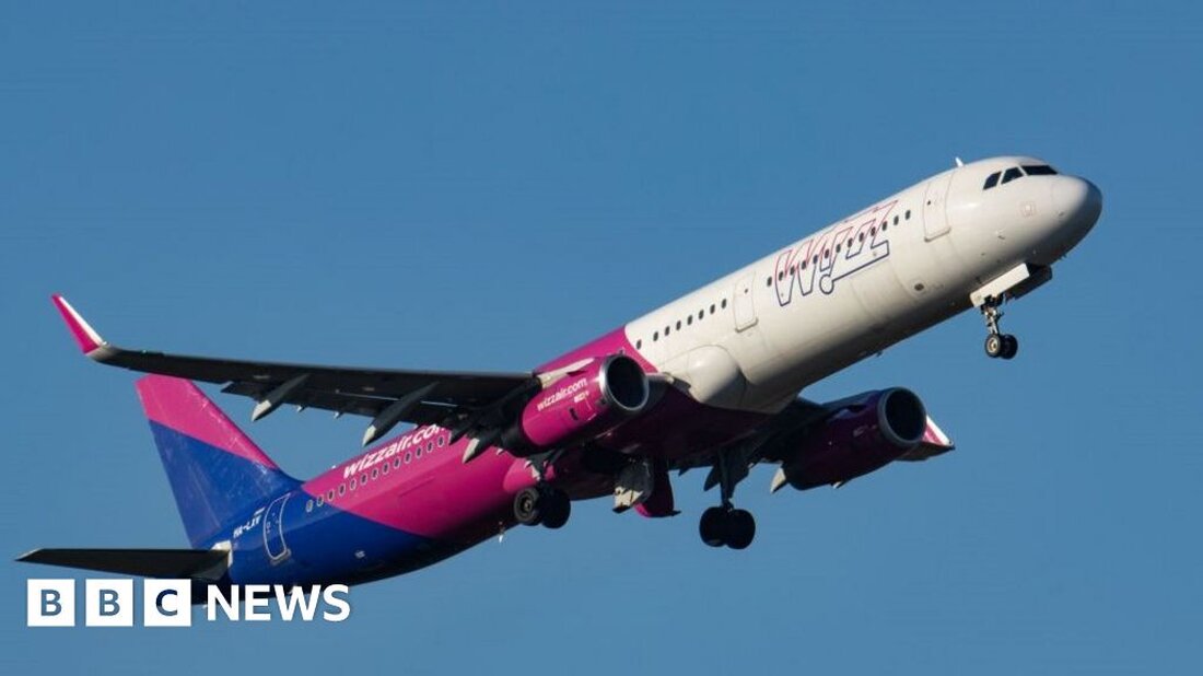 Wizz Air sagt, dass es alle Flüge in die moldauische Hauptstadt Chisinau ab dem 14. März aufgrund von Bedenken hinsichtlich der Sicherheit seines Luftraums einstellen wird. Anfang dieses Monats wurde eine russische Rakete über dem moldawischen Luftraum abgefeuert. Moldawiens Zivilluftfahrtbehörde bezeichnete die Entscheidung der Fluggesellschaft als plötzlich und bedauerlich. Moldawien ist eine der ärmsten Volkswirtschaften Europas und war dem Krieg in der Ukraine stark ausgesetzt. Die Fluggesellschaft sagte: „Die Sicherheit der Passagiere und der Besatzung bleibt Wizz Airs oberste Priorität … „Nach den jüngsten Entwicklungen in Moldawien und dem erhöhten, aber nicht unmittelbar bevorstehenden Risiko im Luftraum des Landes hat …