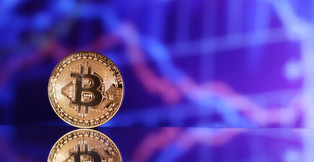 Der Kryptowährungsmarkt hat diese Woche Hunderte von Milliarden Dollar verloren, und Bitcoin fiel zum ersten Mal seit Monaten wieder unter das 40.000-Dollar-Niveau. Der Preis von Bitcoin fällt unter 40.000 US-Dollar Diese Woche war eine bärische für den Kryptowährungsmarkt, da Hunderte von Milliarden Dollar abgeworfen wurden. Bären übernahmen die volle Kontrolle über den Markt, was zu einem massiven Rückgang der Kryptowährungspreise auf breiter Front führte. Bei Bitcoin fiel der Preis während der Woche von über 50.000 USD auf rund 30.000 USD. Der Preis erholte sich jedoch ein wenig und die führende Kryptowährung handelt jetzt über 39.000 USD. Ethereum verlor diese Woche …