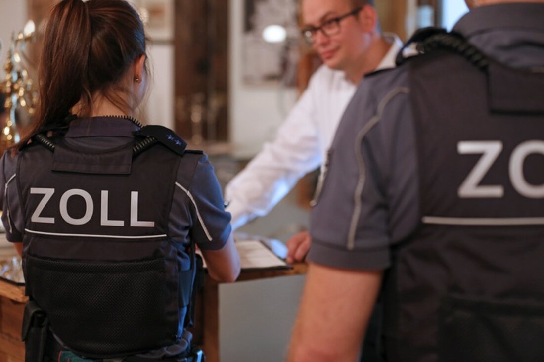 Die FKS des Zolls prüfte am 13. März 2025 in Hamburg den Mindestlohn. 76 Mitarbeiter befragten Arbeitnehmer und kontrollierten Arbeitgeber.