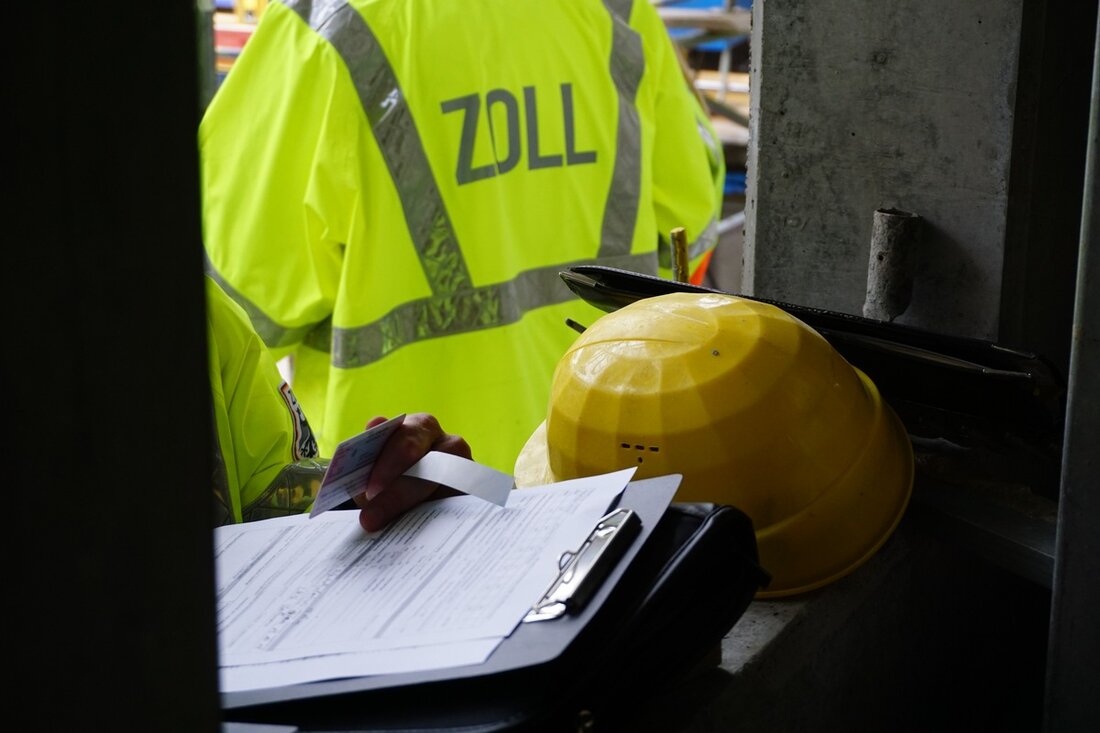 Zollbeamte entdeckten am 5. Februar in Weinsberg einen gesuchten Dieb bei einer Baustellenkontrolle. Ermittlungen laufen.