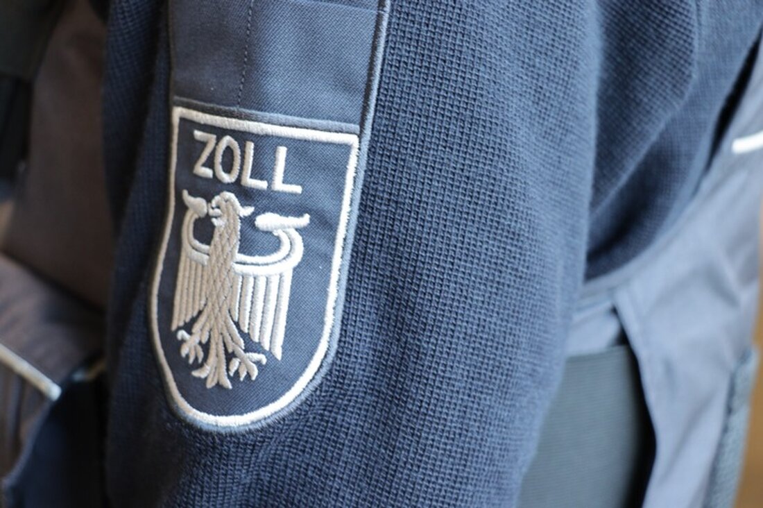 Bielefelder Zoll überprüfte Friseursalons und Kosmetikstudios auf illegale Beschäftigung und Verstöße gegen Arbeitsrecht.